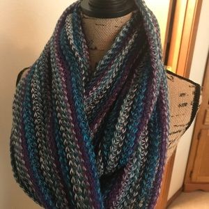 Sweet infinity scarf